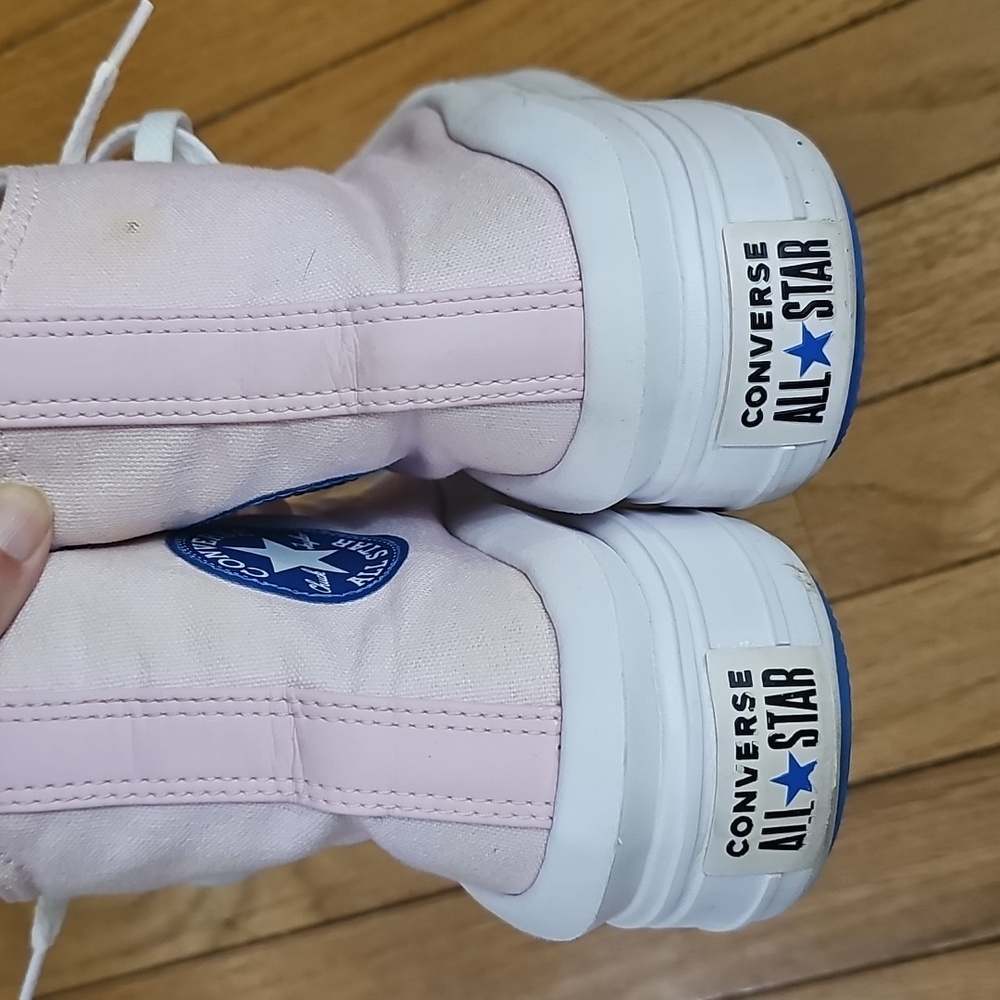 Converse Women's Pink High-Tops with Blue Accents - Picture 4 of 10